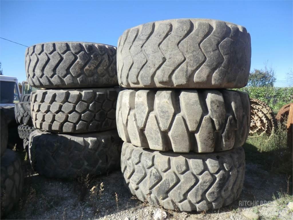 CAT 988G Строителство - Други