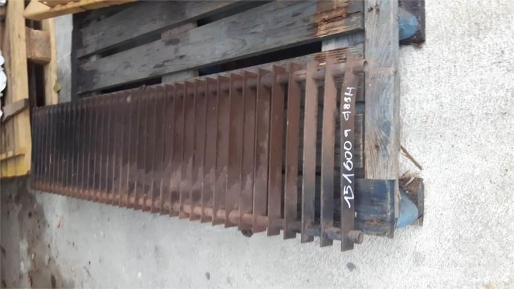 CAT 988H Шаси
