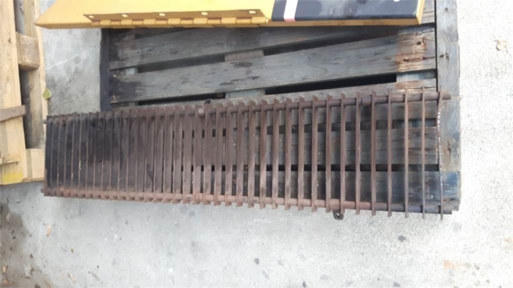CAT 988H Шаси