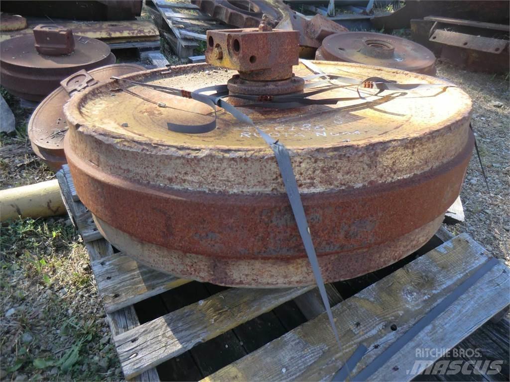 CAT D7E Релси, вериги и ходова част
