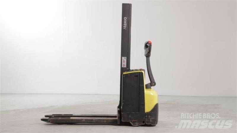 BT SWE080L Самоходни товарачи
