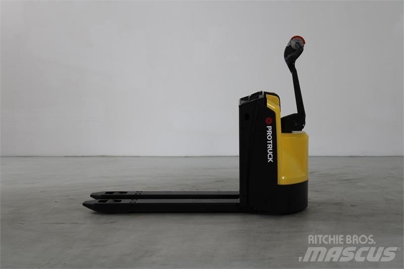 Hyster P1.6 Нископовдигач