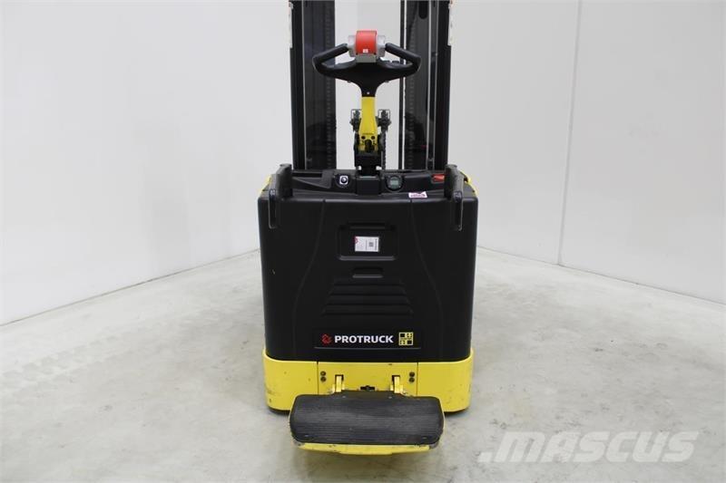 Hyster P2.0S Транспалетни колички с платформи