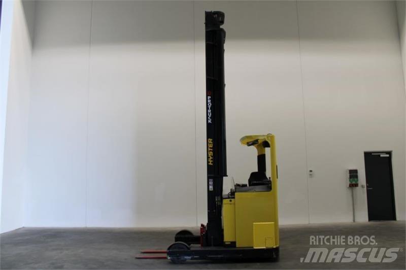 Hyster R2.0 Ретрак/ Високоповдигач с изместване на вилката напред