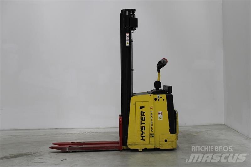 Hyster S1.5S Самоходни товарачи
