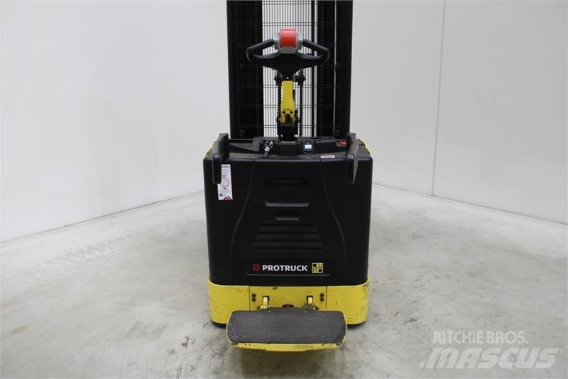 Hyster S1.5S Самоходни товарачи