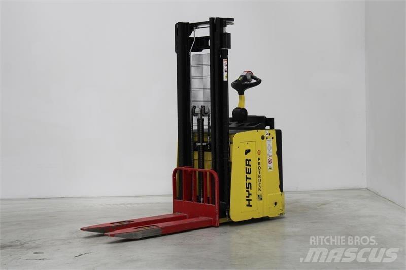 Hyster S1.5S Самоходни товарачи
