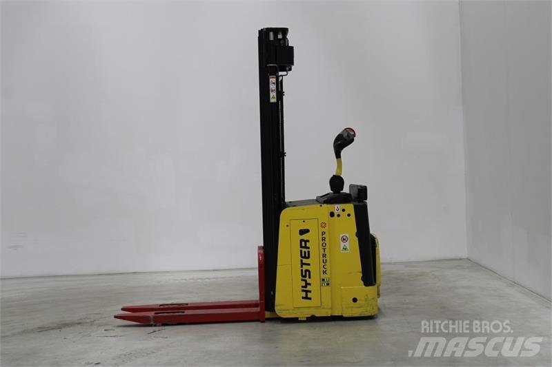 Hyster S1.5S Самоходни товарачи