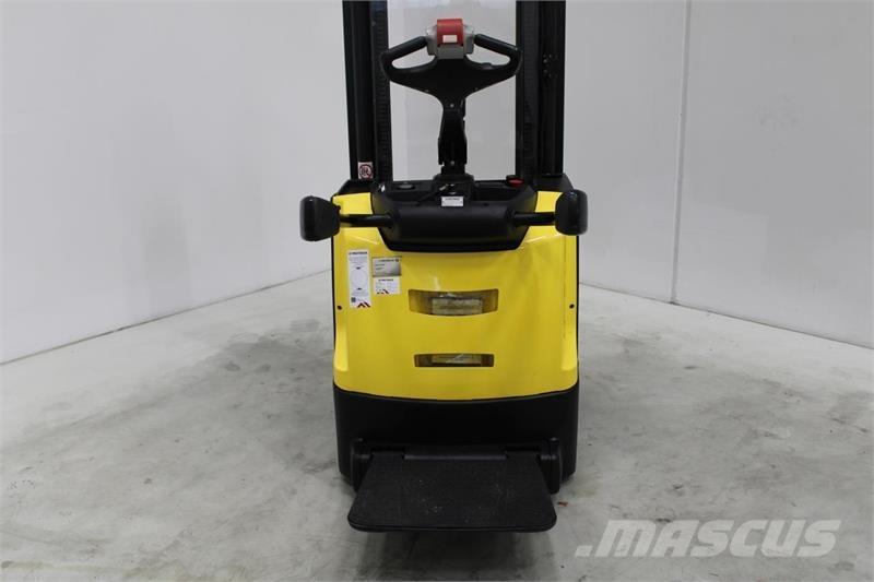 Hyster S1.6S Самоходни товарачи