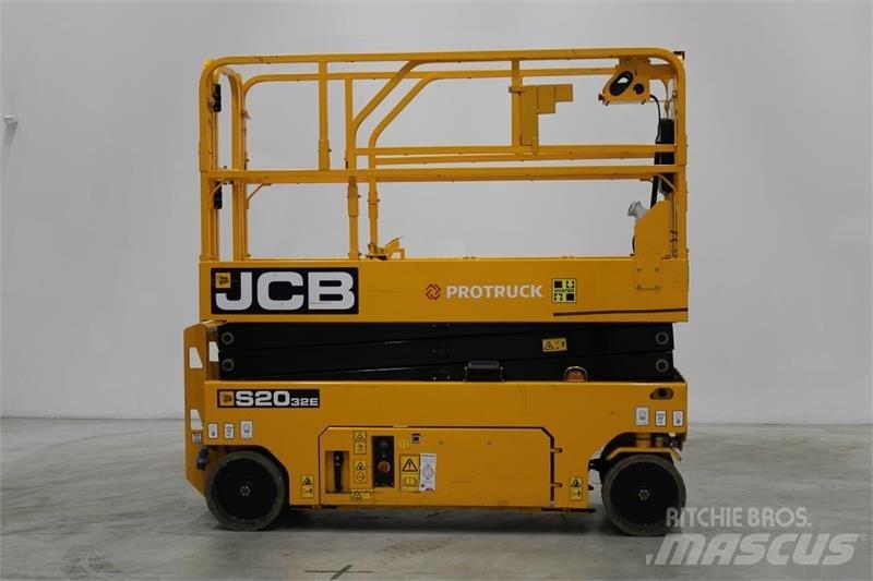 JCB S2032E Ножични работни платформи