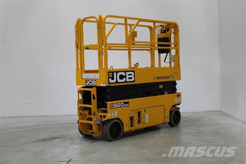 JCB S2032E Ножични работни платформи