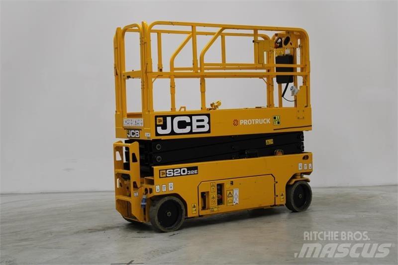 JCB S2032E Ножични работни платформи