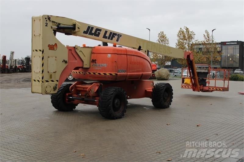 JLG 800AJ Съчленени стрелови подемници