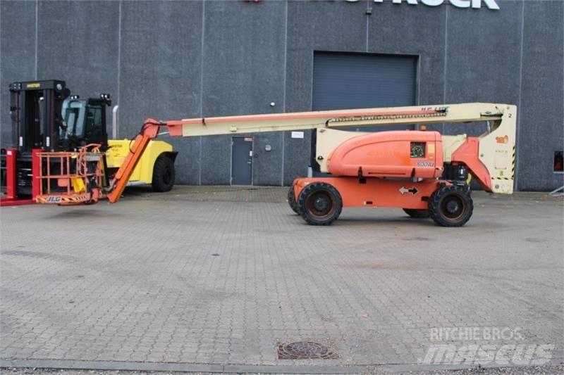 JLG 800AJ Съчленени стрелови подемници