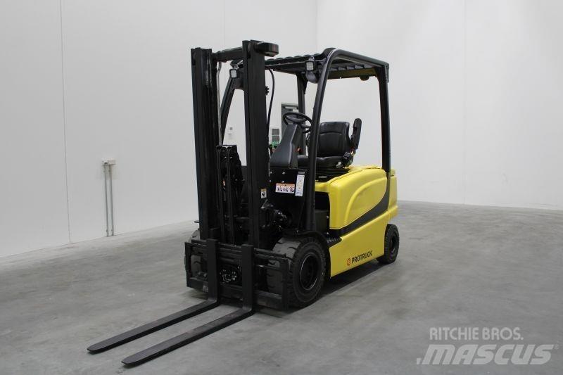Yale ERP25VL Електрически вилични кари-повдигачи