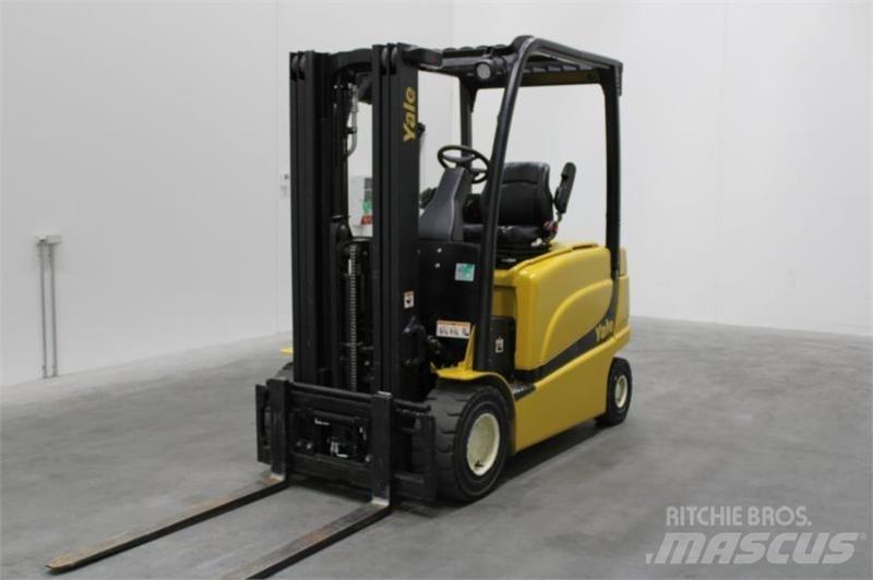 Yale ERP25VL Електрически вилични кари-повдигачи