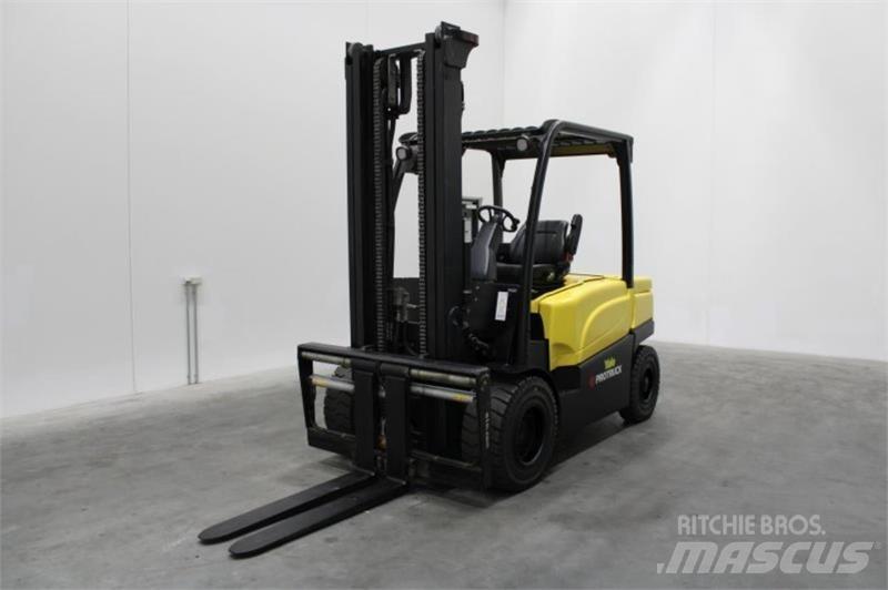 Yale ERP50VM Електрически вилични кари-повдигачи