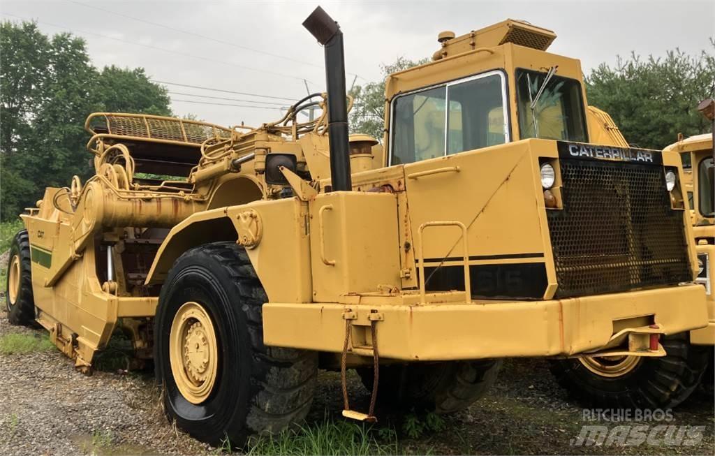 CAT 615 Скрепери

