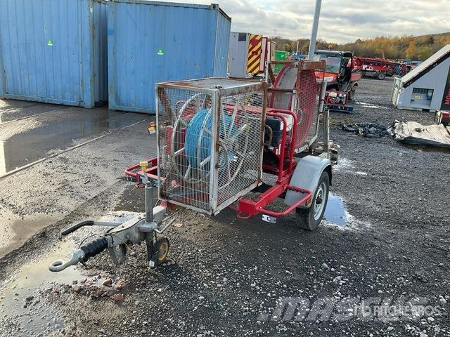  Winch Подемници, лебедки и елеватори за материали
