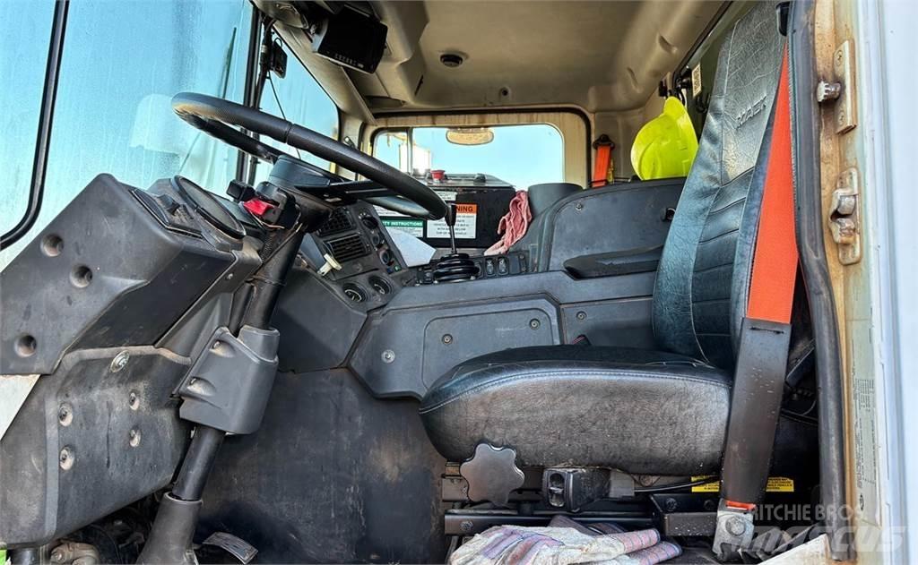 Mack 600 Камиони за отпадъци