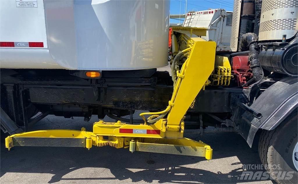 Mack LEU613 Камиони за отпадъци