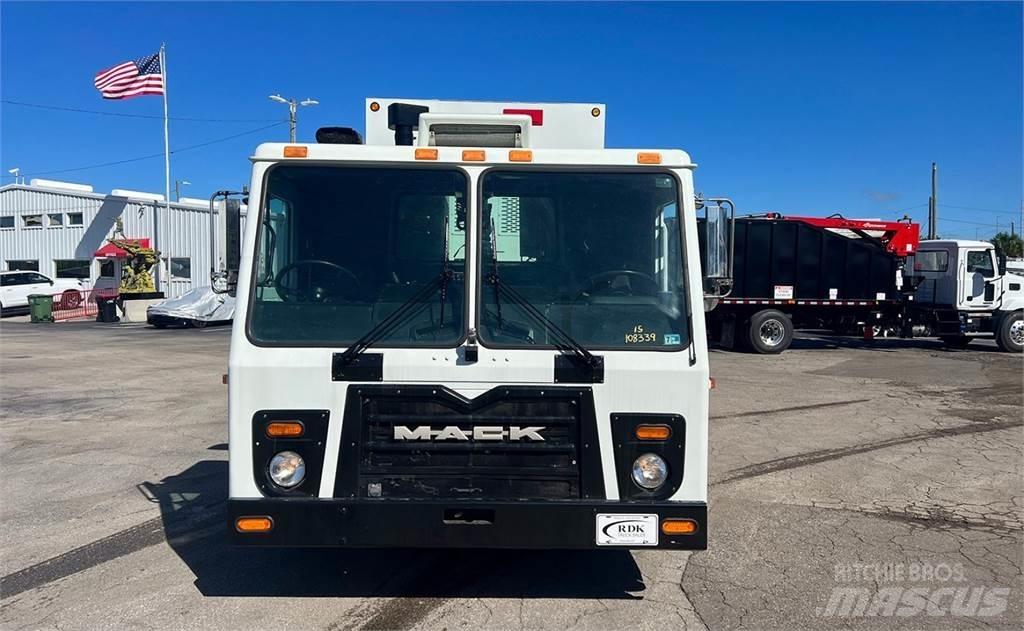 Mack LEU613 Камиони за отпадъци