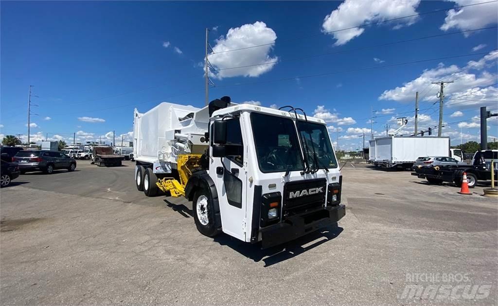 Mack LR613 Камиони за отпадъци