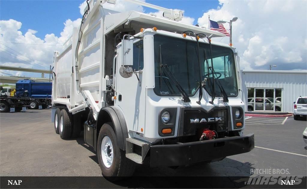 Mack MR688S Камиони за отпадъци