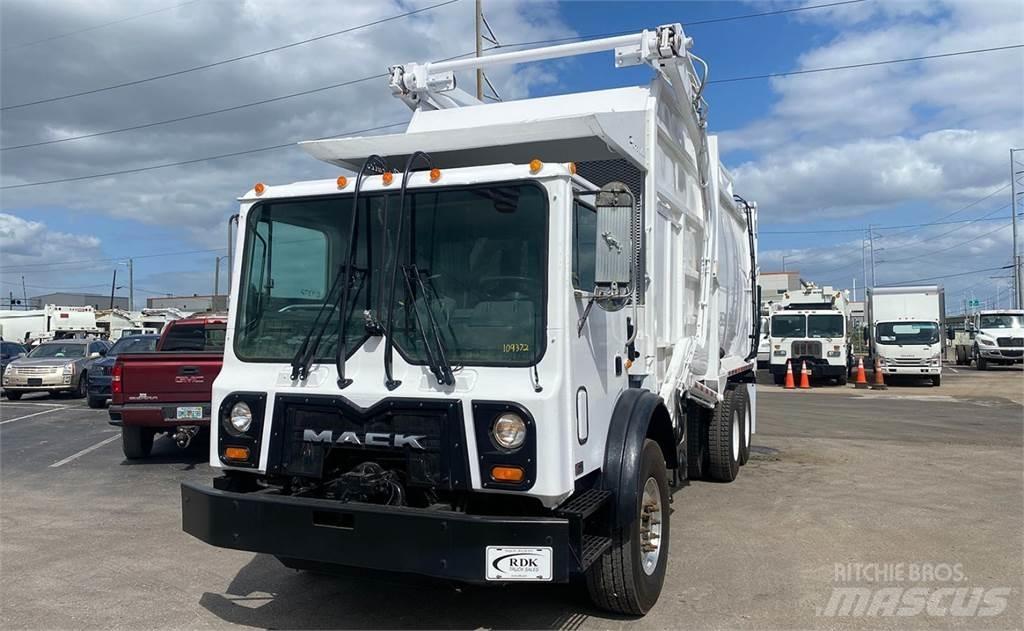 Mack MRU Камиони за отпадъци