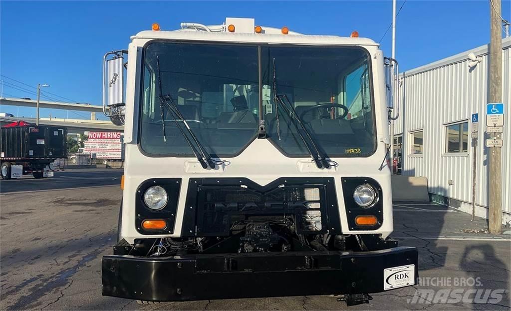 Mack MRU613 Камиони за отпадъци