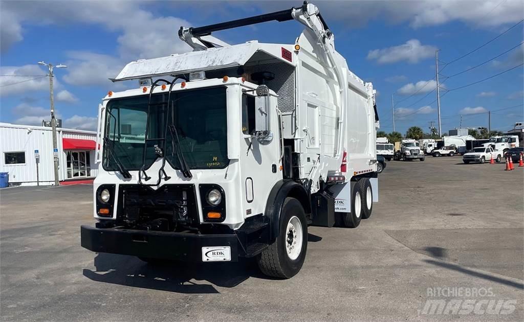 Mack MRU613 Камиони за отпадъци