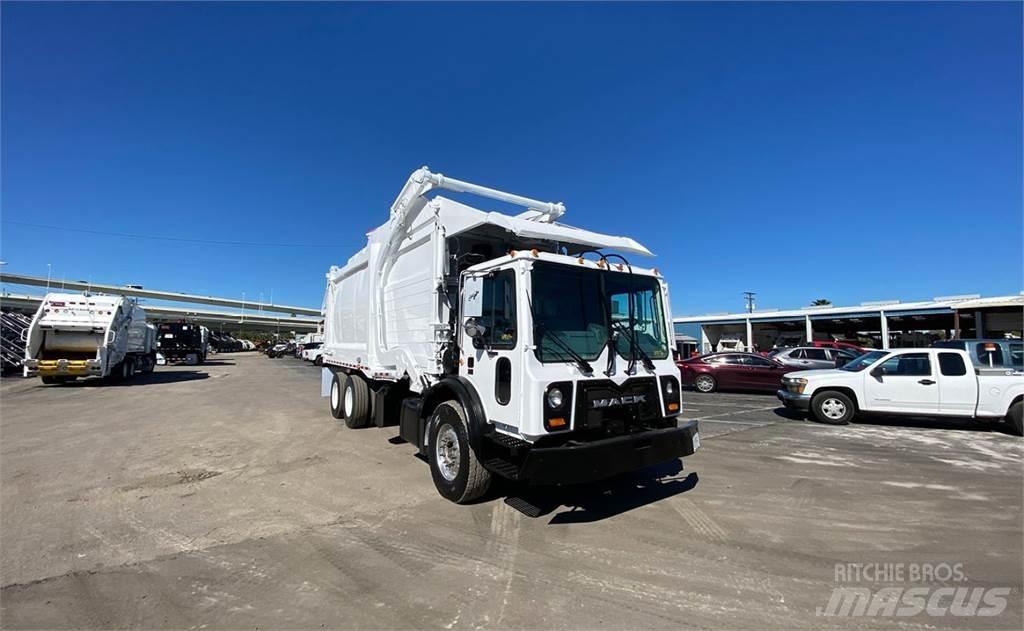 Mack MRU613 Камиони за отпадъци