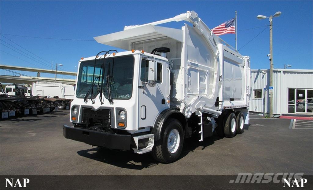 Mack MRU613 Камиони за отпадъци