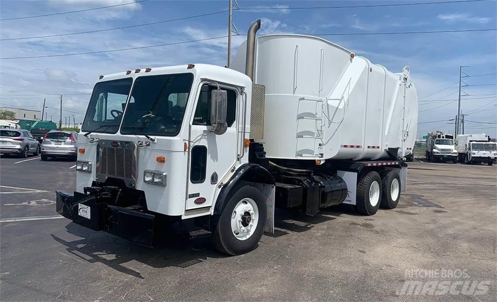 Peterbilt 320 Камиони за отпадъци