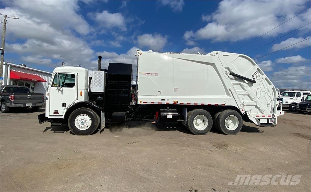 Peterbilt 320 Камиони за отпадъци