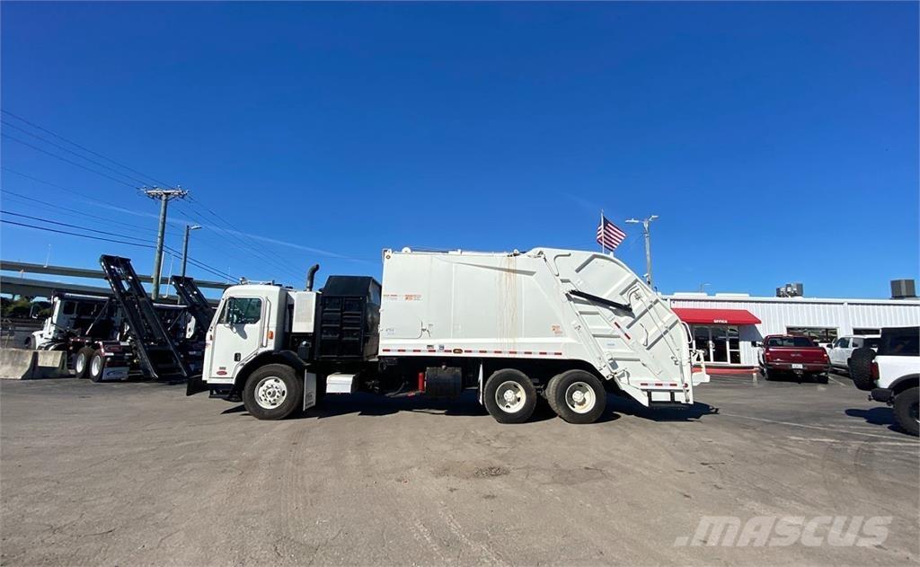 Peterbilt 320 Камиони за отпадъци