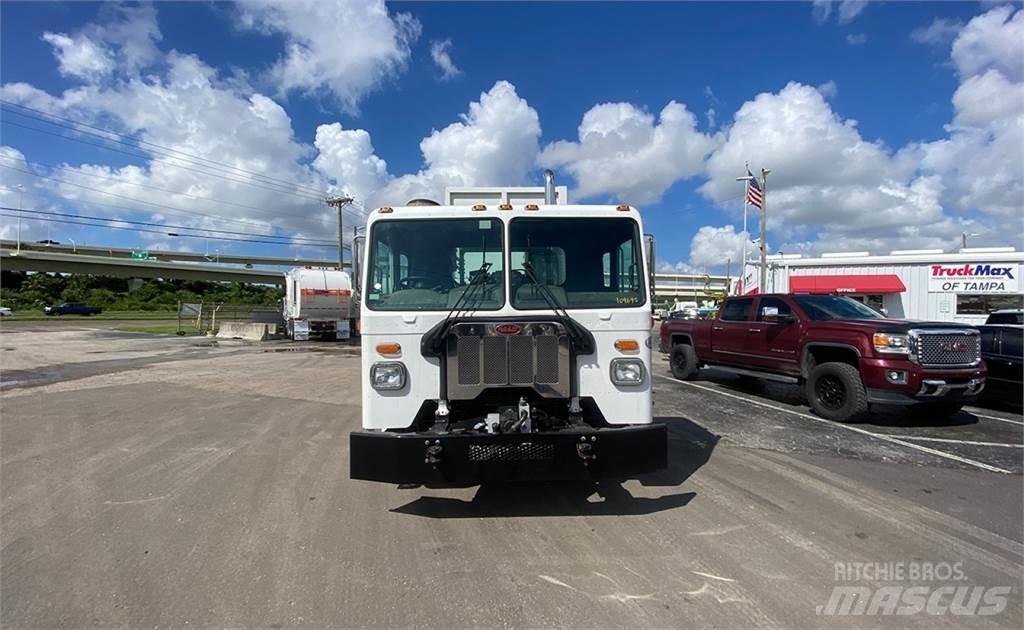 Peterbilt 520 Камиони за отпадъци