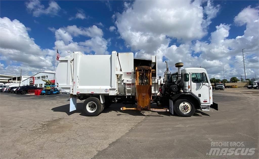 Peterbilt 520 Камиони за отпадъци
