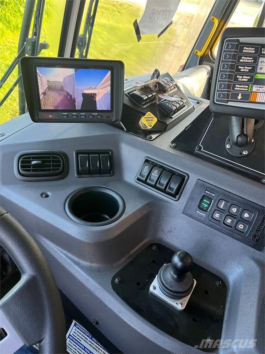 Peterbilt 520 Камиони за отпадъци