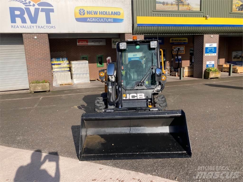 JCB 155 Телескопични товарачи за селското стопанство