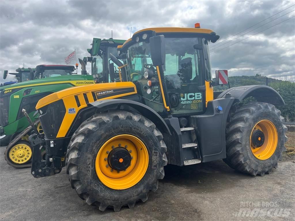 JCB 4220 Други машини за животновъдство и аксесоари