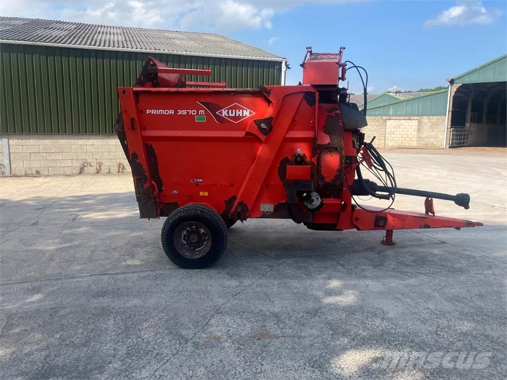 Kuhn 3570 Резачки за бали, резачки и машини за отмотаване на бали