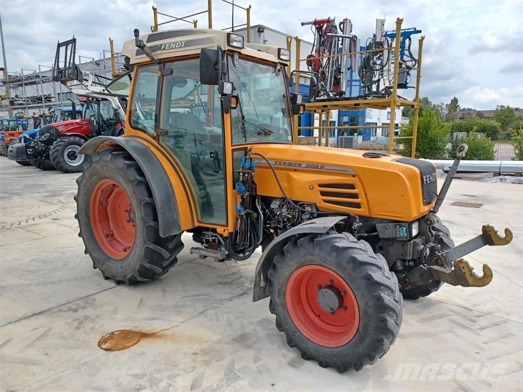 Fendt 208P Трактори