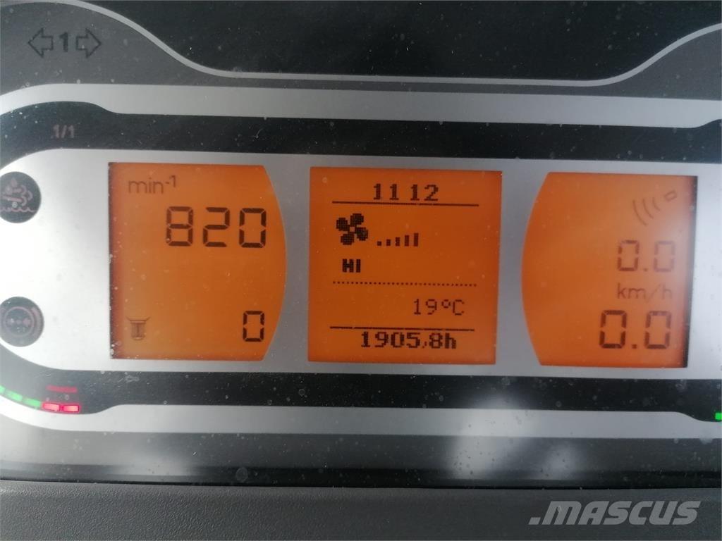 Fendt 828 Трактори