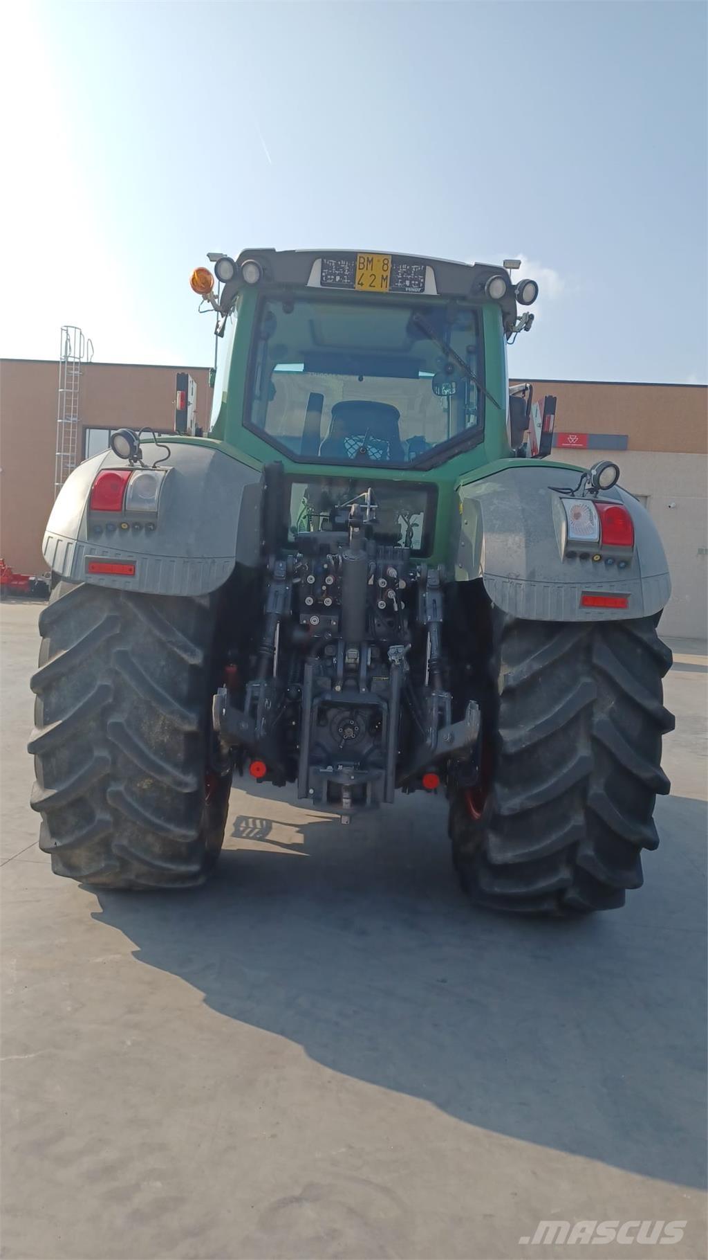 Fendt 828 SCR Трактори
