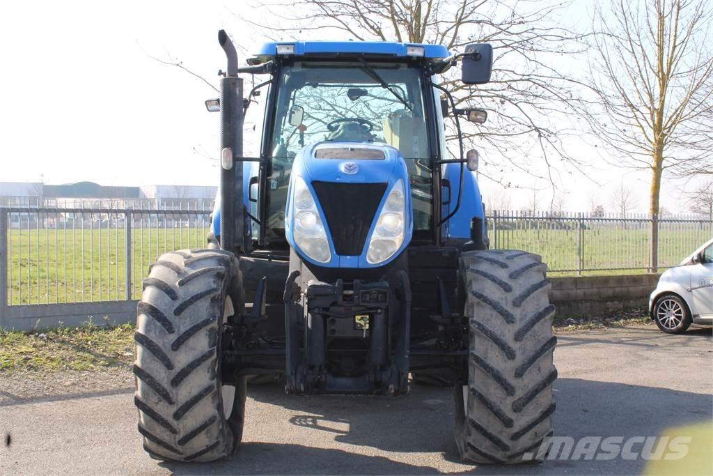 New Holland T7030 Трактори