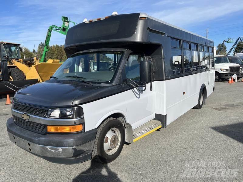 Chevrolet Express Мини бусове