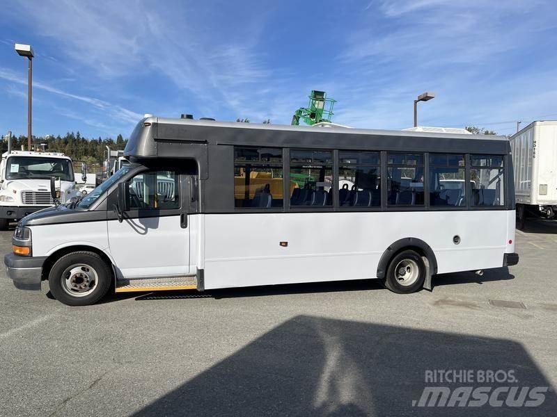 Chevrolet Express Мини бусове