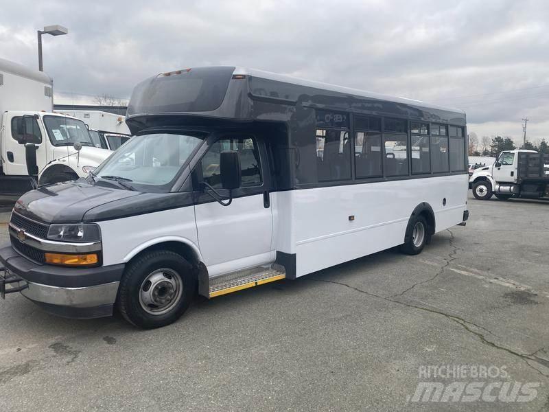 Chevrolet Express Мини бусове