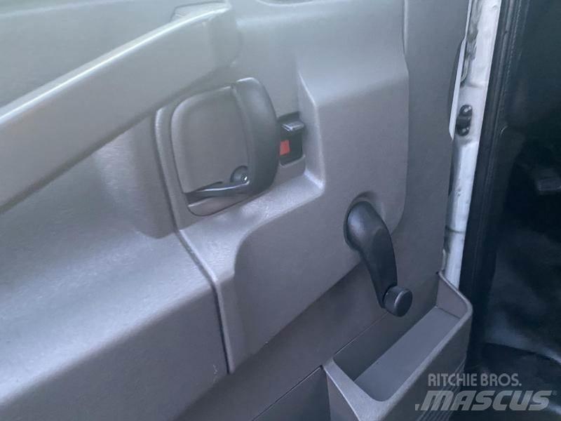 Chevrolet Express Мини бусове
